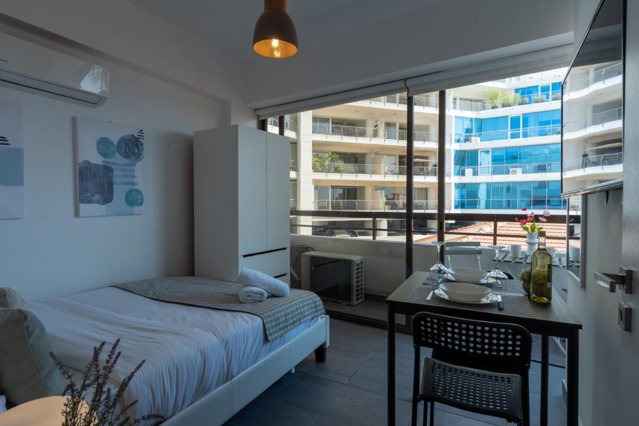 Burst Studio W/ Balcony In 拉纳卡 外观 照片