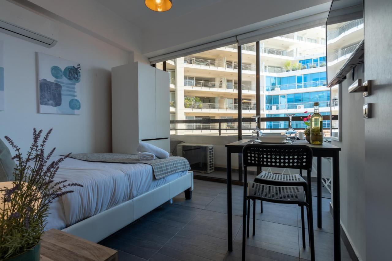 Burst Studio W/ Balcony In 拉纳卡 外观 照片